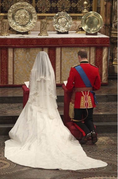 ロンドンとローマに於いて …ベルテーンの儀式 デーヴィッド・アイク 1_c0139575_2175799.jpg
