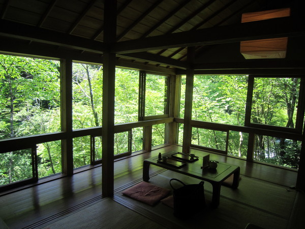 f0235998_01055.jpg