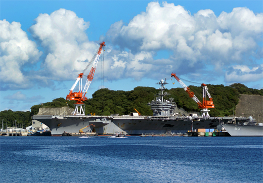 『YOKOSUKA軍港めぐり』空母ジョージ・ワシントンさん出航1週間前（0913,15）_e0150566_21364293.jpg