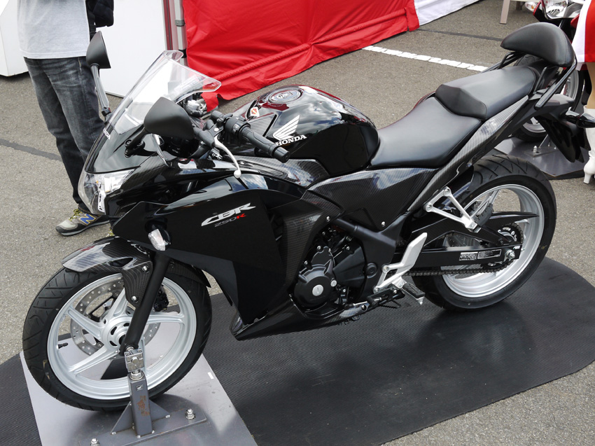 エクルベージュ CBR250 89モデル 外装パーツ | tatihome.com