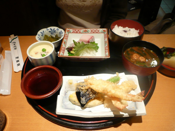 増田屋本店でのランチ　on　2011-9-21_b0118987_7294827.jpg