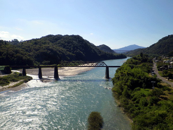 b0000209_21181151.gif