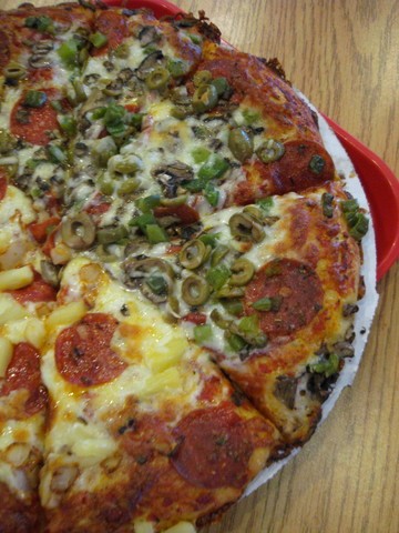 Mama Mia\'s Pizza, Mackinaw City_a0123450_13513290.jpg