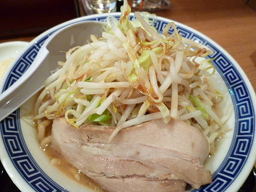 山岸一雄製麺所 池袋店_c0152767_21512246.jpg