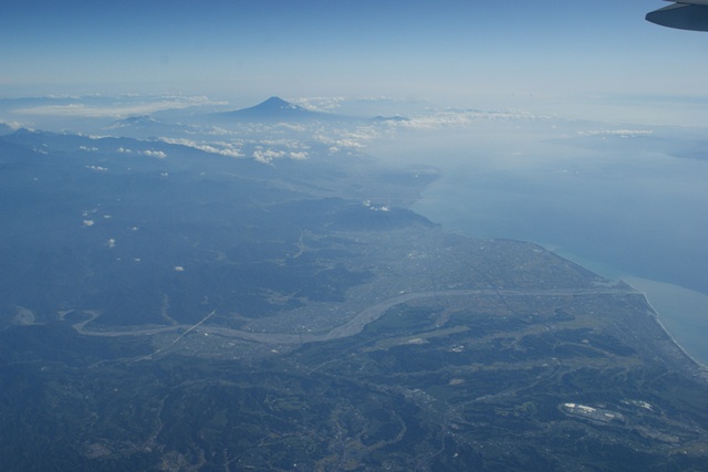 富士山と駿河湾・・・・・・(1/2)_d0181492_8352886.jpg