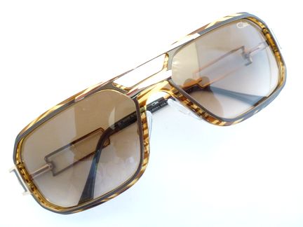 CAZAL 8004 ご紹介します!! by 甲府店_f0076925_13163223.jpg