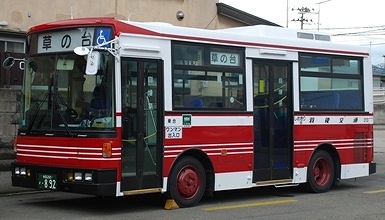 羽後交通の富士重工架装車 新旧_e0030537_1561743.jpg