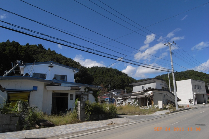 東北地方太平洋沖地震、皮膚感覚編。其の四。～災害ボランティアで、改めて思う。_c0022340_184948.jpg