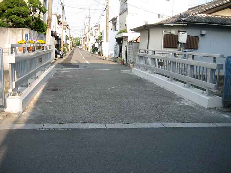 b0057679_8385510.jpg