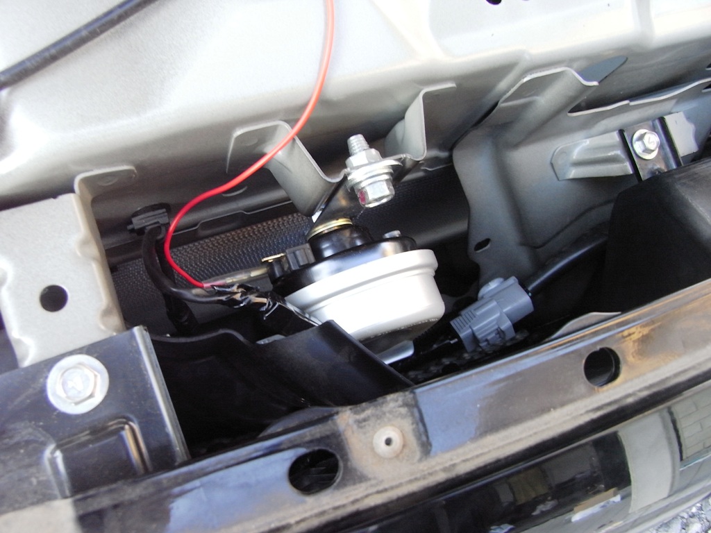 Rvr ホーン交換 Sakizoはカブ毒からスズ菌に侵された gsx250r Rvr ホーン交換 Sakizoはカブ毒からスズ菌に侵された gsx250r