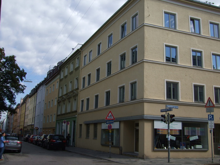 f0034427_3433911.jpg