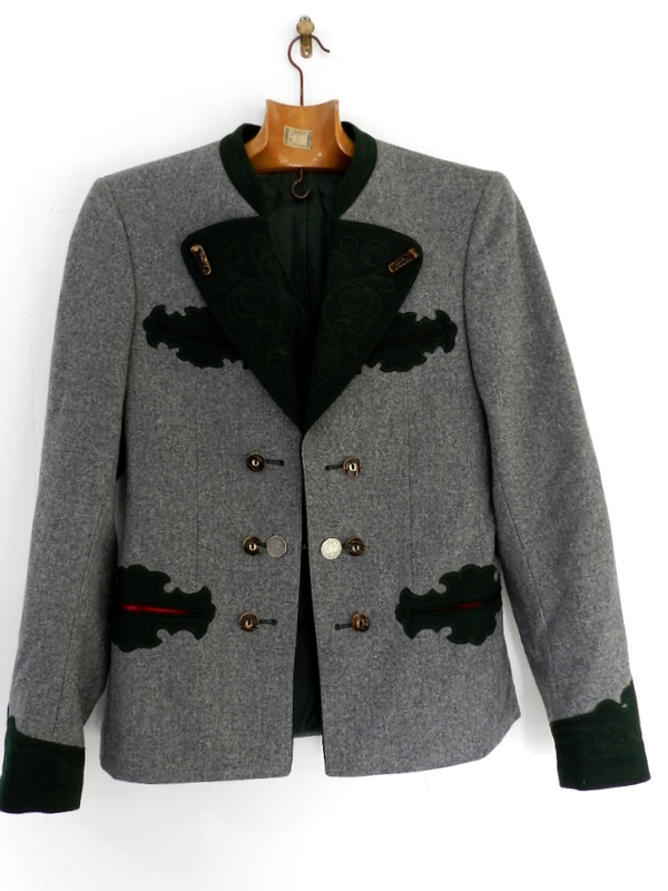 Tirolian jacket_f0226051_12371721.jpg
