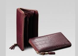 Gucci Card Case Cherry Crocodile tend to be well-known_a0238256_17115992.jpg