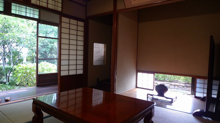 倚松庵(旧 後藤ムメ施主貸家・谷崎潤一郎邸)+旅館ぎおん森庄(旧 喜志元)_f0139570_1251025.jpg