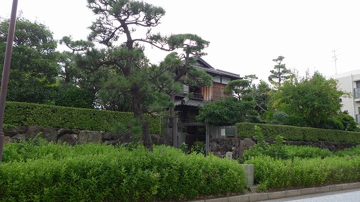 倚松庵(旧 後藤ムメ施主貸家・谷崎潤一郎邸)+旅館ぎおん森庄(旧 喜志元)_f0139570_161761.jpg