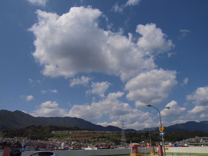 青空と白い雲_c0116915_23591392.jpg