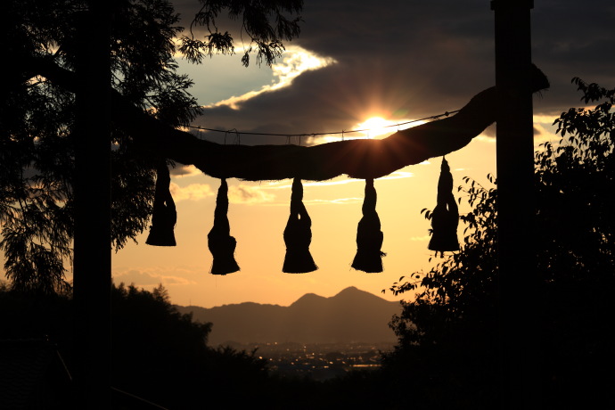 檜原神社 夕日_a0176855_1131868.jpg