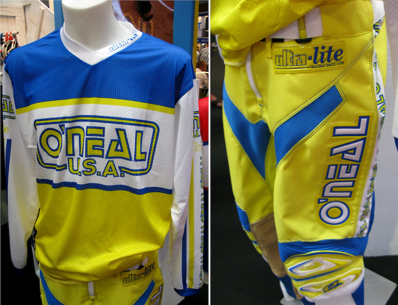 Oneal 2012モデル MXウエア入荷です!_f0062361_16271789.jpg