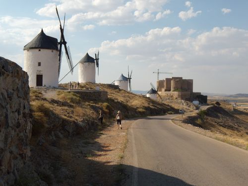 スペイン・アンダルシア】ラ・マンチャ地方 コンスエグラの風車 スペイン・アンダルシア】ラ・マンチャ地方 コンスエグラの風車