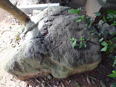 旅石八幡宮・神功皇后は「わびし」とつぶやいた_c0222861_10143488.jpg