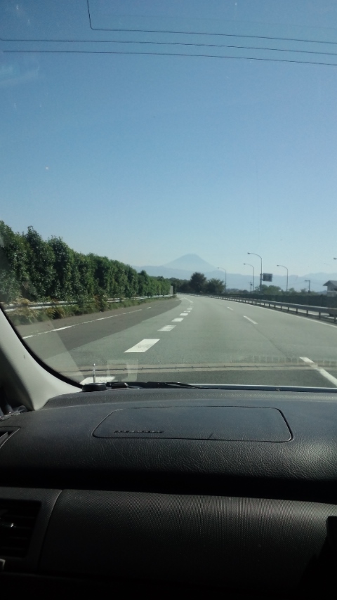 富士山かしら？_d0151373_12183377.jpg