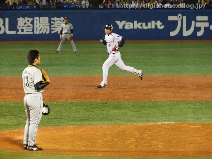 9/27歓喜の神宮から帰ってきました。川端慎吾、満塁弾!!日高プロ初勝利♪_e0222575_1151738.jpg