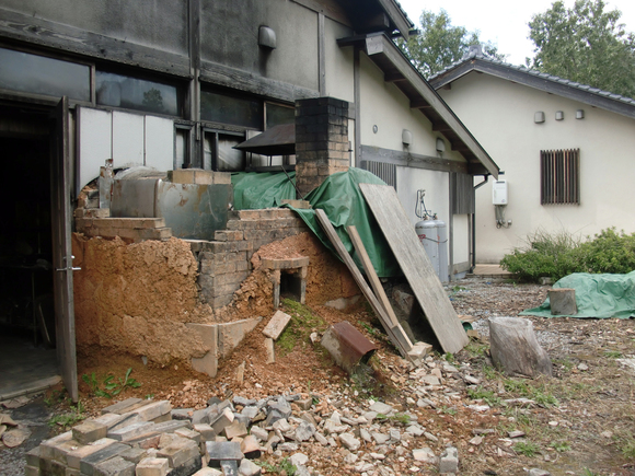 カルスト台地　石窯パンと秋の花_e0110940_9574626.jpg