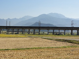 朝はどこも見えません_a0084753_1205036.jpg