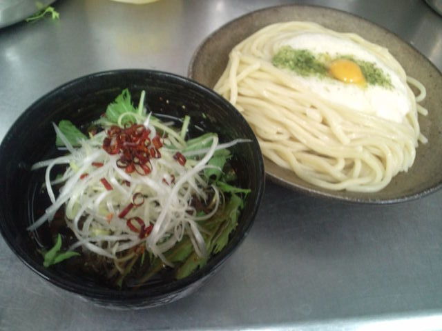 【三ツ矢堂製麺】僕はこの停車駅で、消えた光に再び火を灯す【まかない】_e0173239_19595483.jpg