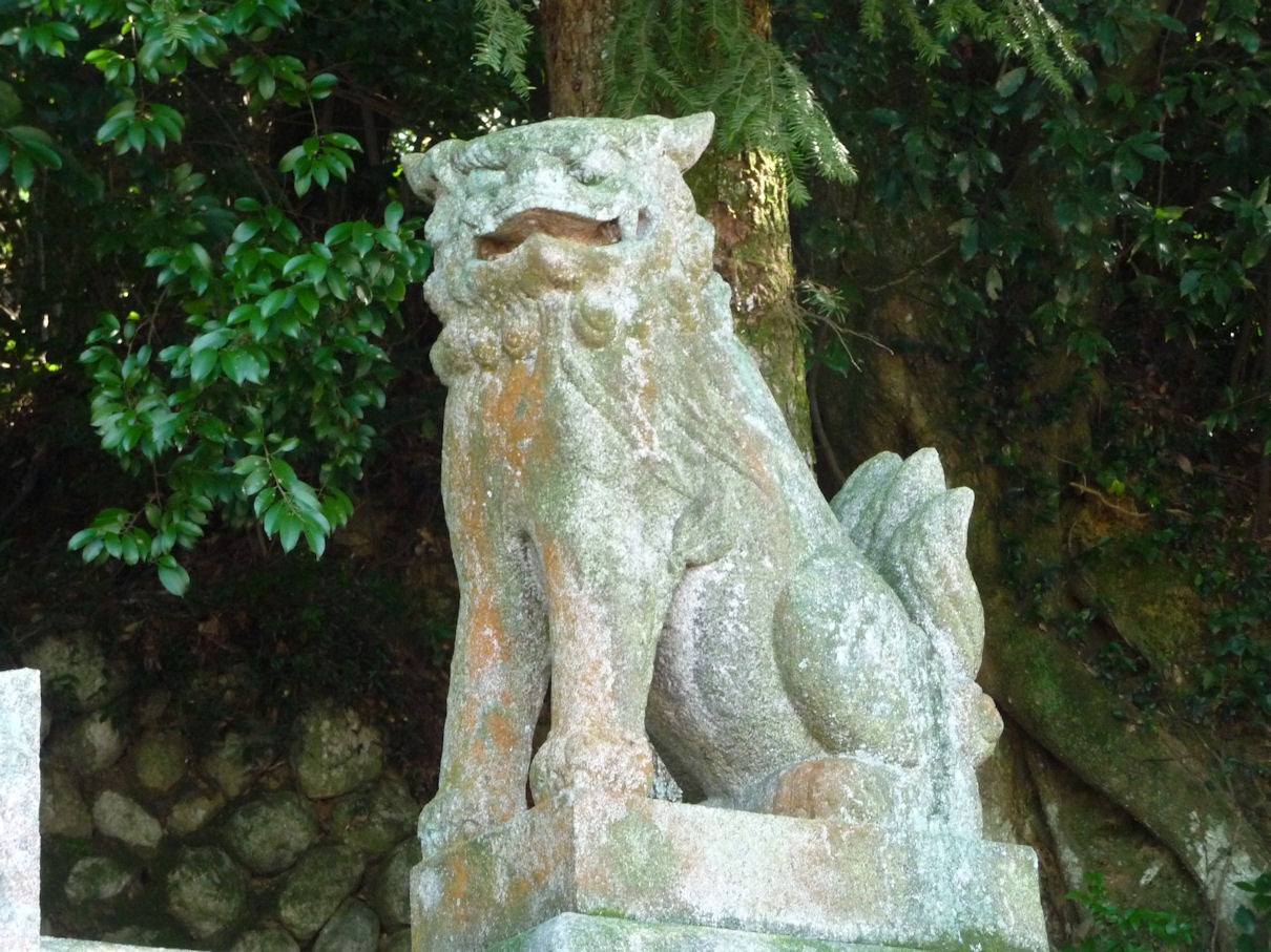 三島の家紋に込めれらた意味①　　　「嶋御門神社」_e0165472_11378.jpg