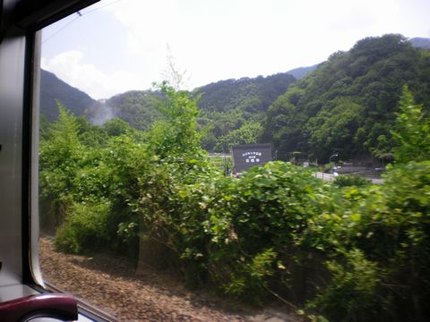 真夏の列島横断旅１　（山陽本線／東海道本線／ほか）_b0005281_1181491.jpg