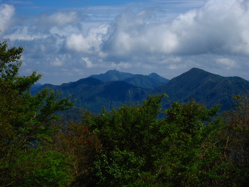 富士の池　（コリトリ）　から　一の森　～　槍戸山_b0124306_205451.jpg