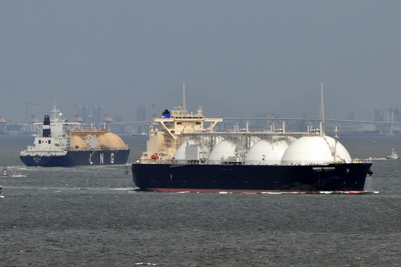 LNG船「ENERGY HORIZON」デビュー!_e0158925_11535362.jpg