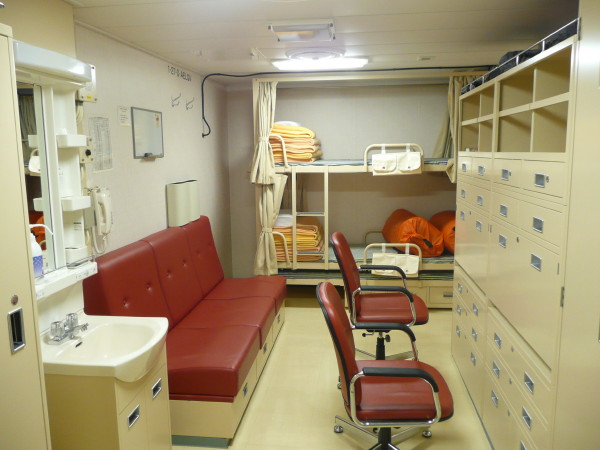 ２代目　南極観測船　しらせの一般公開　in神戸　on　2011-9-25_b0118987_21535043.jpg