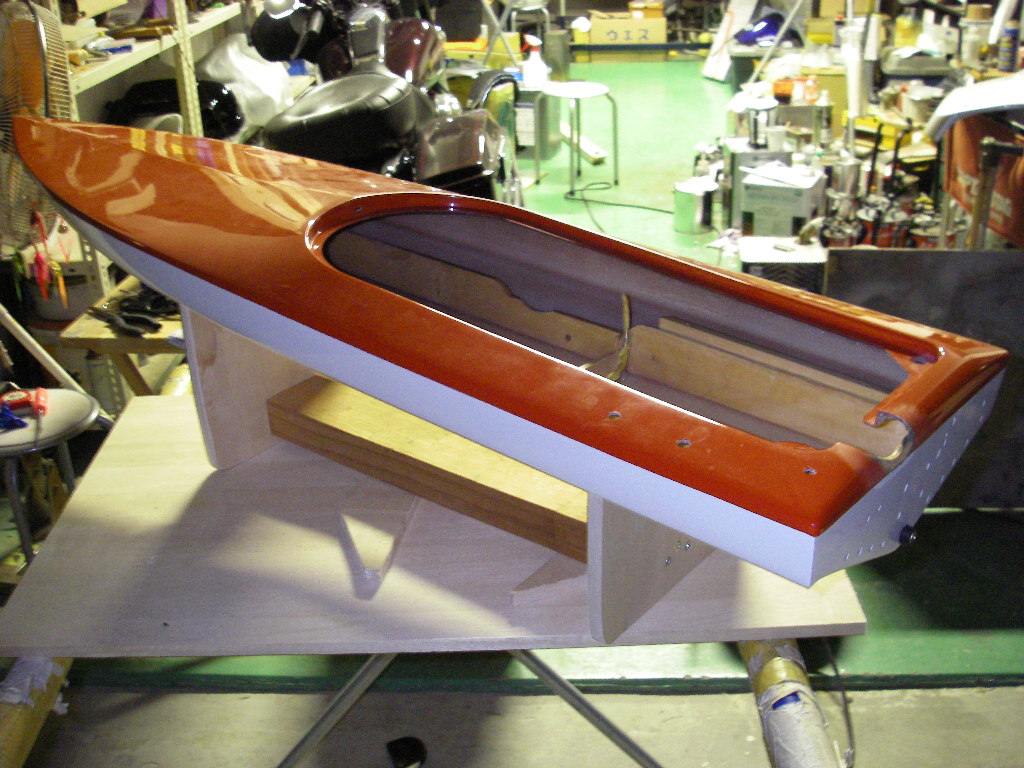 パワーボートカスタムペイント(RC) 船台制作_f0115410_20155134.jpg