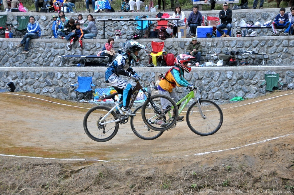 JOSF秩父ラウンドin秩父滝沢サイクルパークVOL14：MTBノービスキッズ決勝_b0065730_18143480.jpg