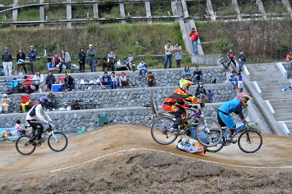 JOSF秩父ラウンドin秩父滝沢サイクルパークVOL15：MTBノービス決勝_b0065730_1844996.jpg