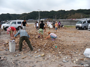 2011年10月片浜BEACH CLEAN（10/2）_a0134746_13593483.jpg