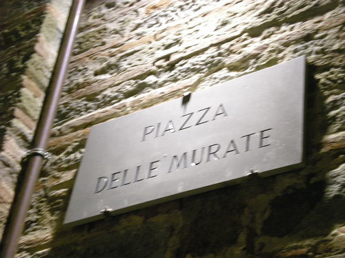 フィレンツェの新しいナイトスポット”LE MURATE\"_c0179785_5543728.jpg