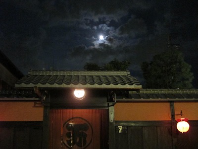 京都の夜１　「京都ネーゼ」_d0133485_22153830.jpg