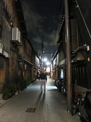 京都の夜1 「京都ネーゼ」_d0133485_2216376.jpg