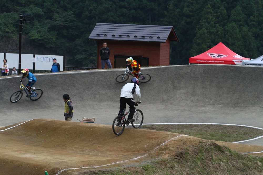 JOSF秩父ラウンド 第3回秩父市長杯 #15 MTBノービス決勝_b0136231_22215562.jpg