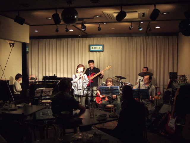 c0229062_1649778.jpg
