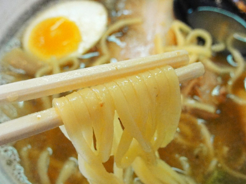 試行錯誤を経て完成された、珠玉の1杯〔中華そば 無限／ラーメン・つけ麺／野田阪神〕_f0195971_2047584.jpg