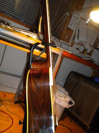 蘇るのかアコギ!YAMAHA FG251B ②_b0207974_8312059.jpg
