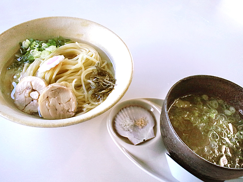 丁寧な仕事とは? 「はな禅」さん限定ラーメン_c0092877_138364.jpg