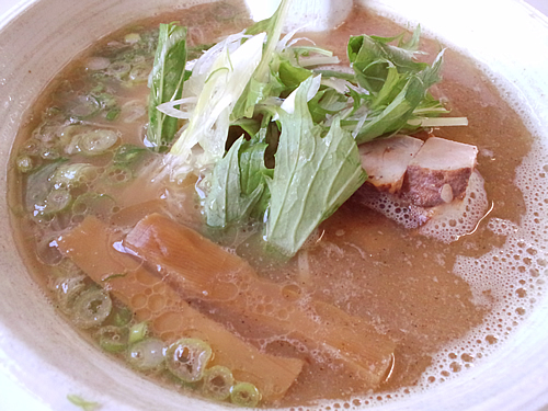 丁寧な仕事とは? 「はな禅」さん限定ラーメン_c0092877_1392146.jpg