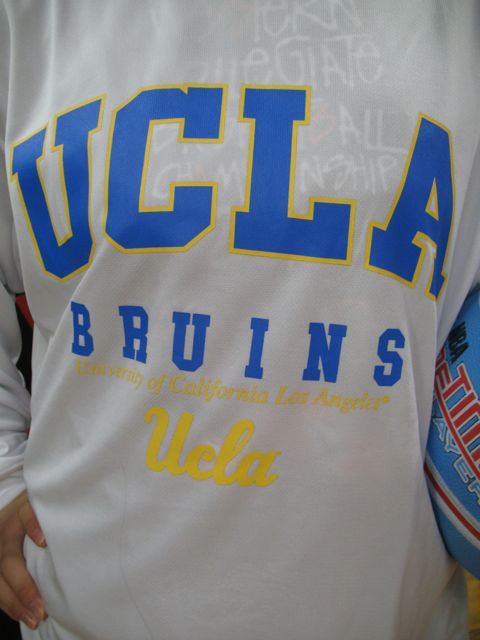 UCLA冬物アイテム!!_b0125022_1918366.jpg