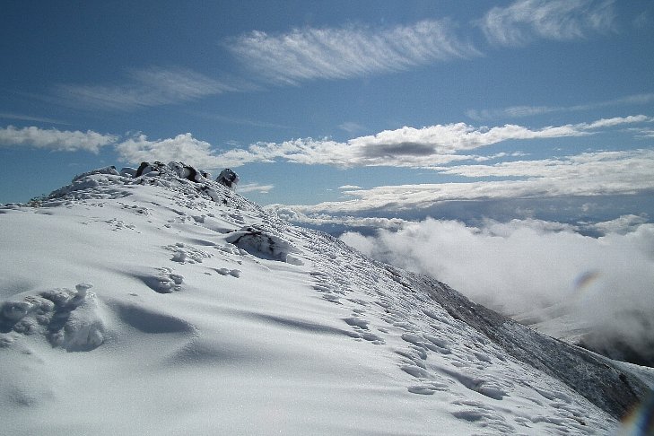 10/4の月山・初雪ちょしに_f0118332_10384442.jpg