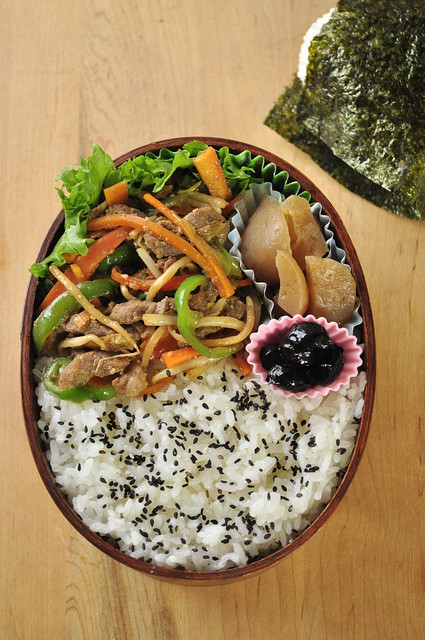 プルコギ弁当_b0171098_8134432.jpg